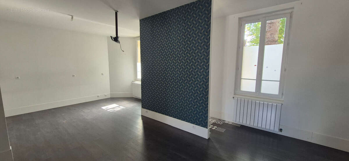 Maison de sept pièces à Soissons - photo 2