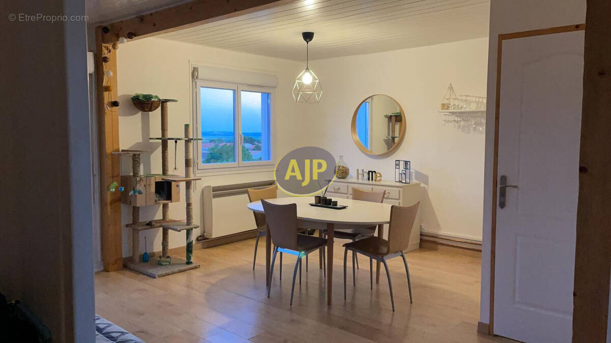 Appartement à TONNAY-CHARENTE