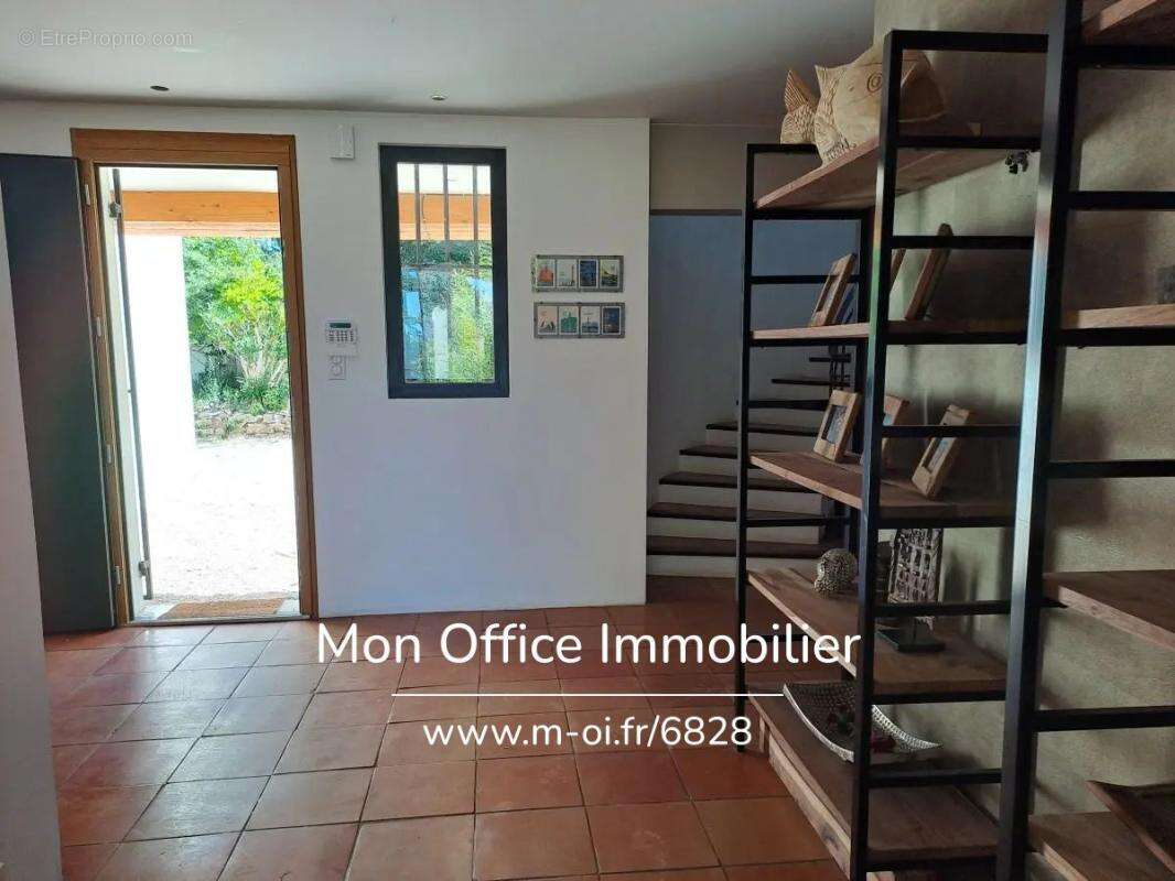 Référence : 6828-VCL. - Maison avec 6 chambres dont studio indépendant - Jardin paysager piscine garage - 13 100 AIX - photo 23