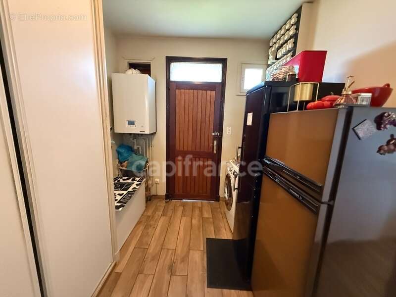 Grande maison avec dépendance sur 3460 m² de terrain - photo 8