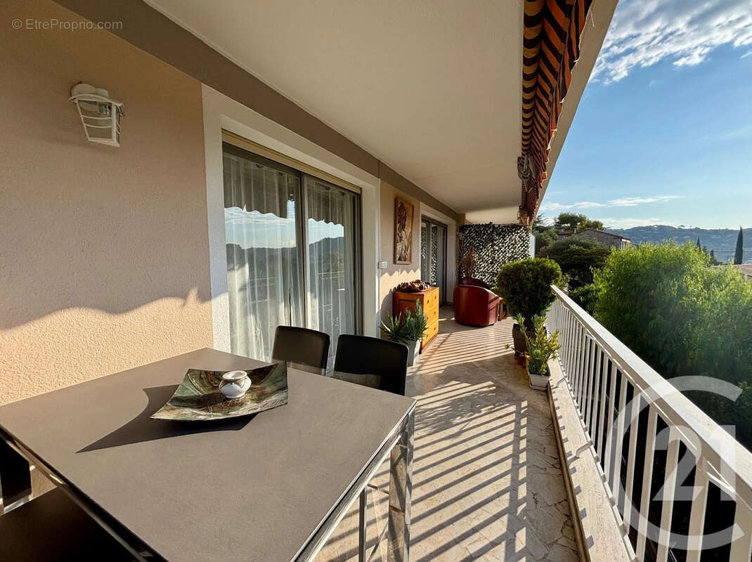 Appartement à LE CANNET