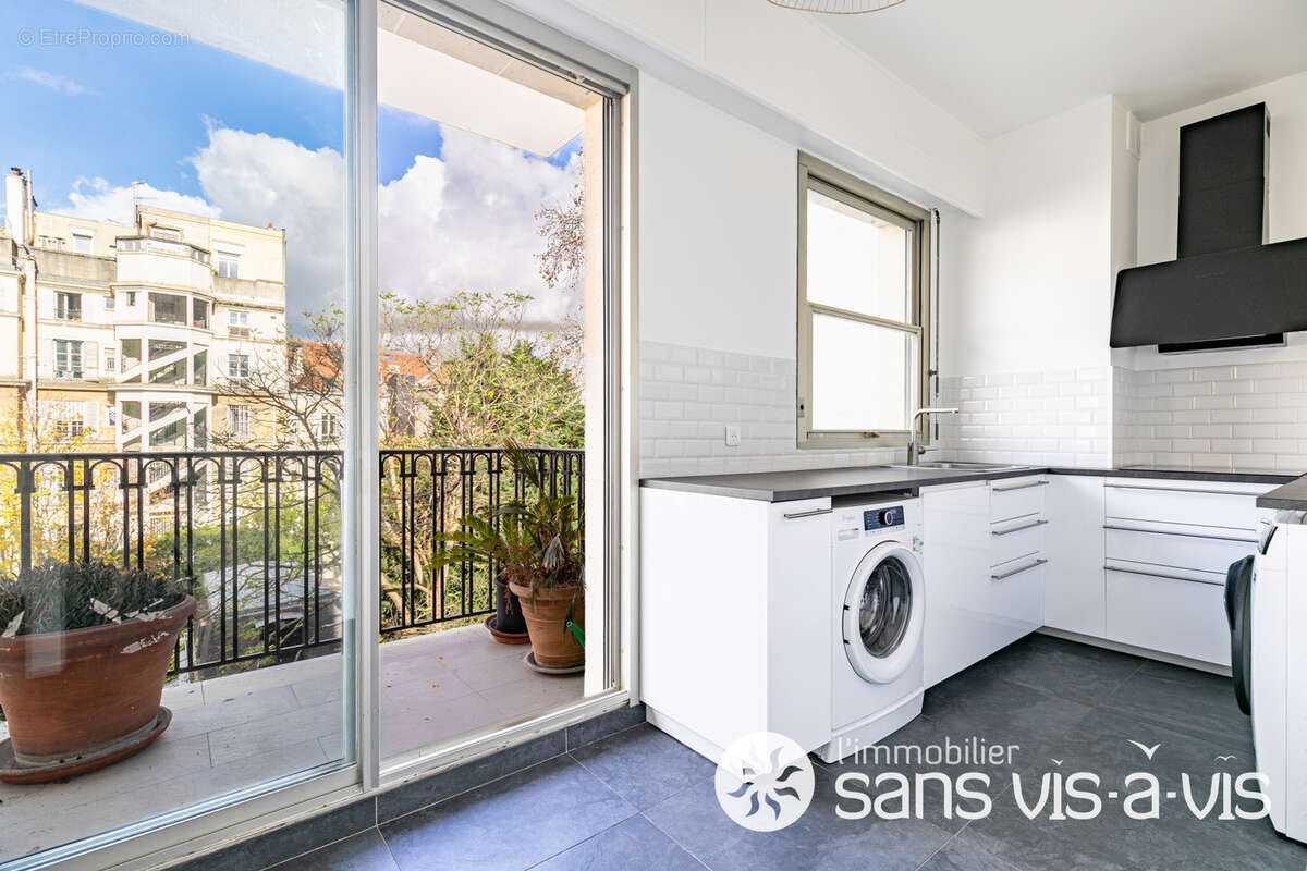 Appartement à NEUILLY-SUR-SEINE