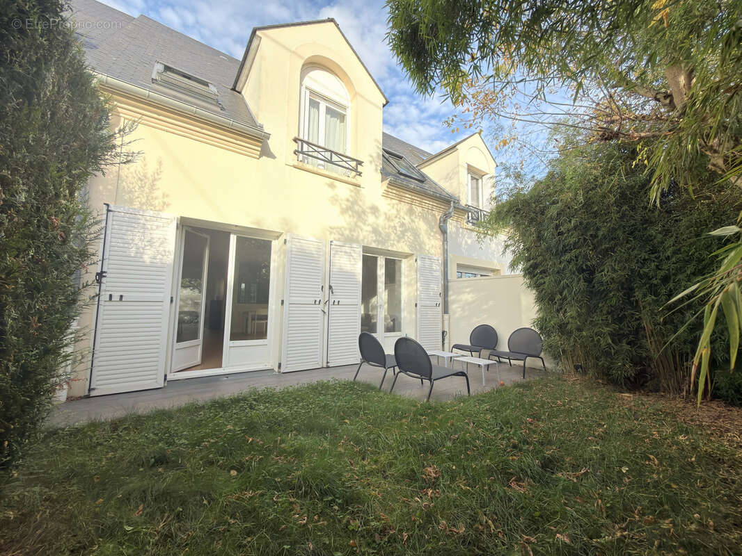 Maison à RUEIL-MALMAISON