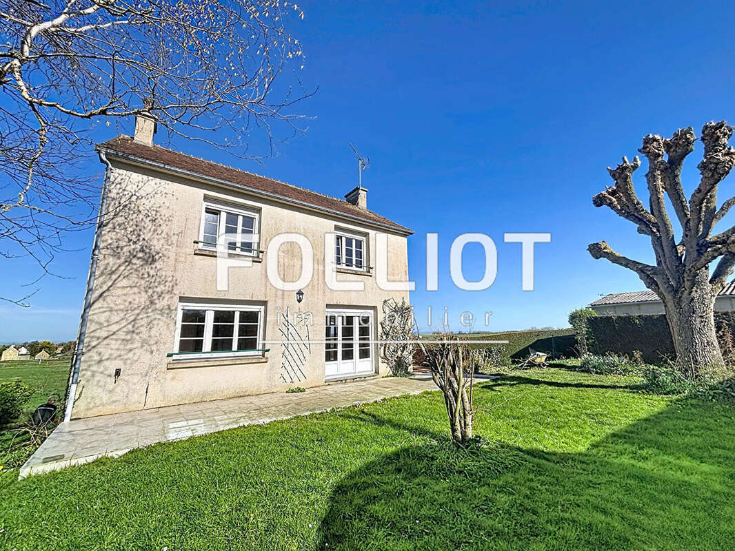 Maison à LA HOGUETTE