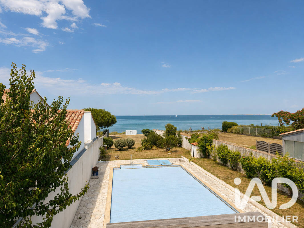Photo 1 - Maison à LA FLOTTE