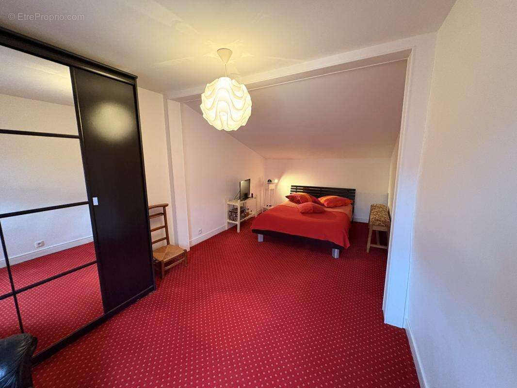 Maison à MONT-SAINT-AIGNAN