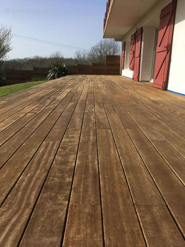 Appartement à VILLEFRANQUE