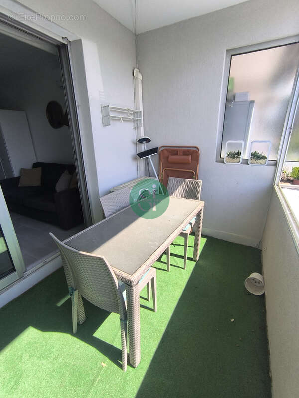 Studio renove avec balcon plein sud - lumineux et au calme - photo 4