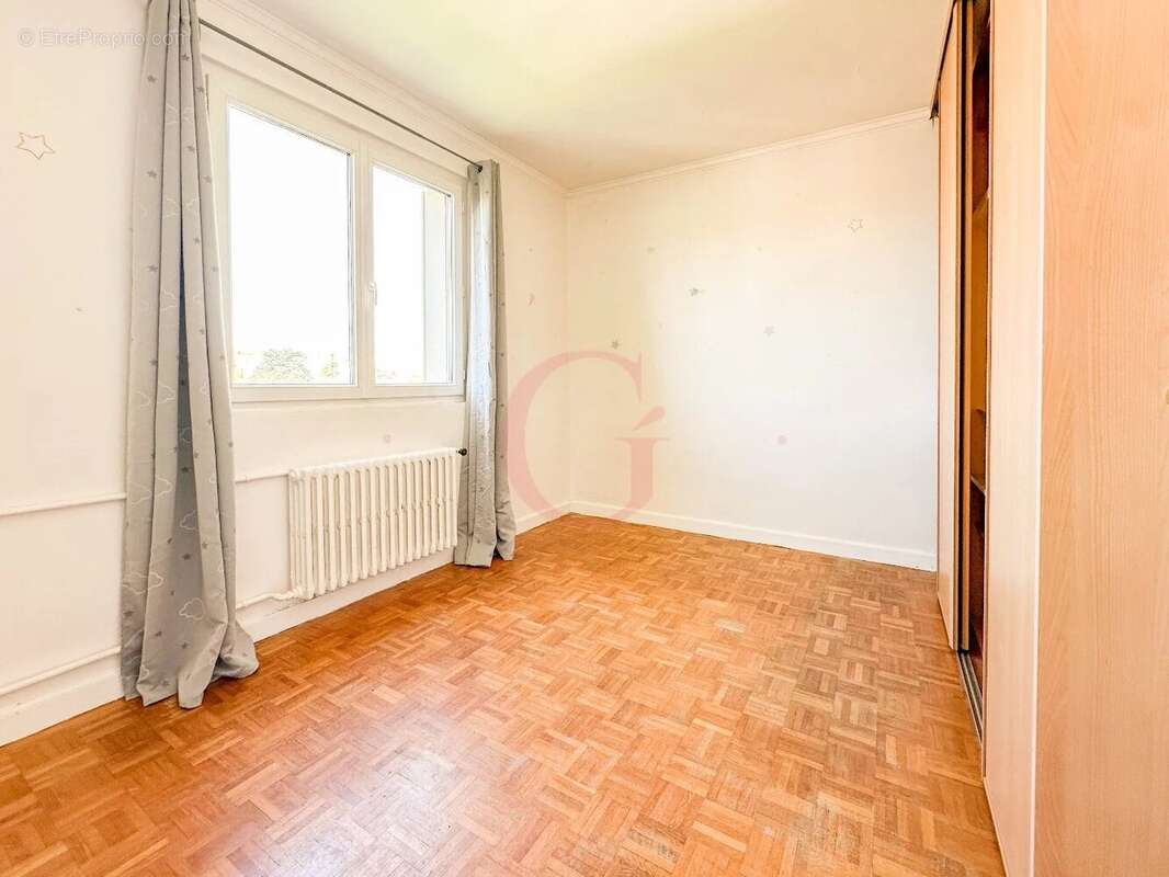 Appartement à BOURG-LA-REINE