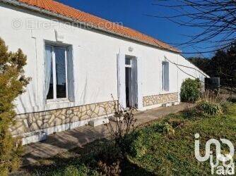 Photo 1 - Maison à MARENNES