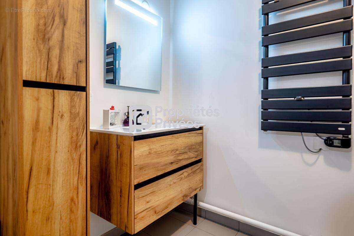 Appartement à NANTERRE