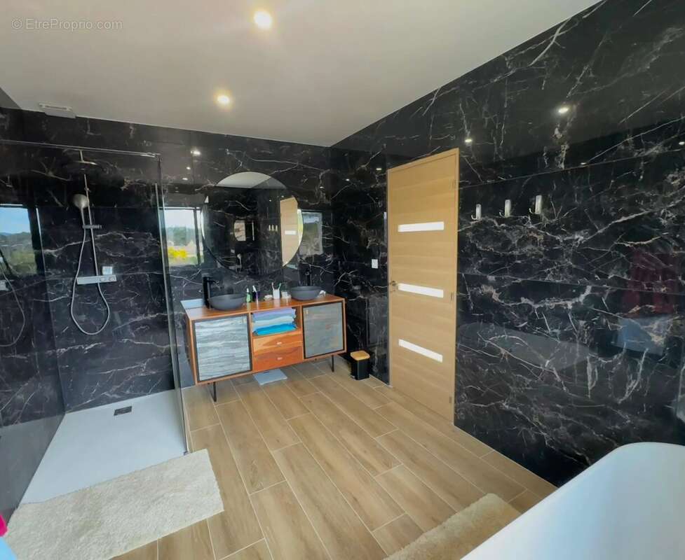 Maison d'architecte contemporaine T4 moderne de 148 m² rénovée - photo 7