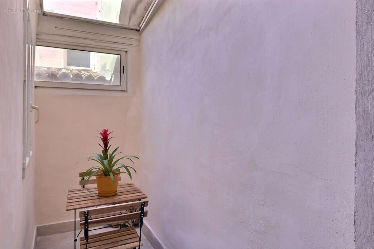 Appartement à MARSEILLE-6E