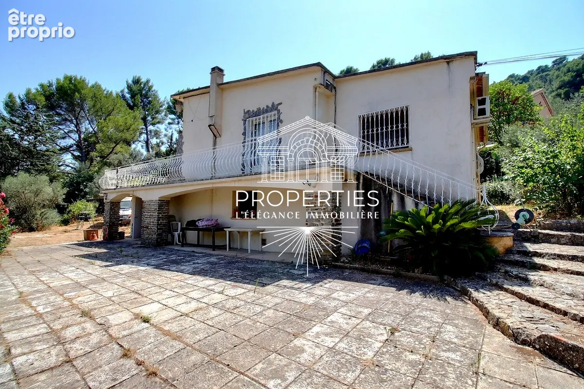 Maison 5 pièces 138 m² · à Toulon · 138 m² · 410 000 €