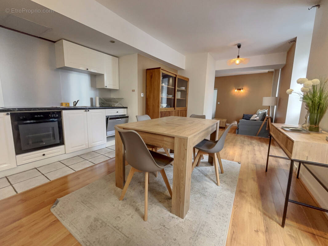 Appartement à AIX-LES-BAINS