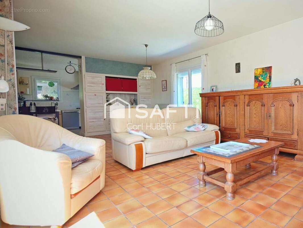 Maison 150 m² à Tully  - photo 4