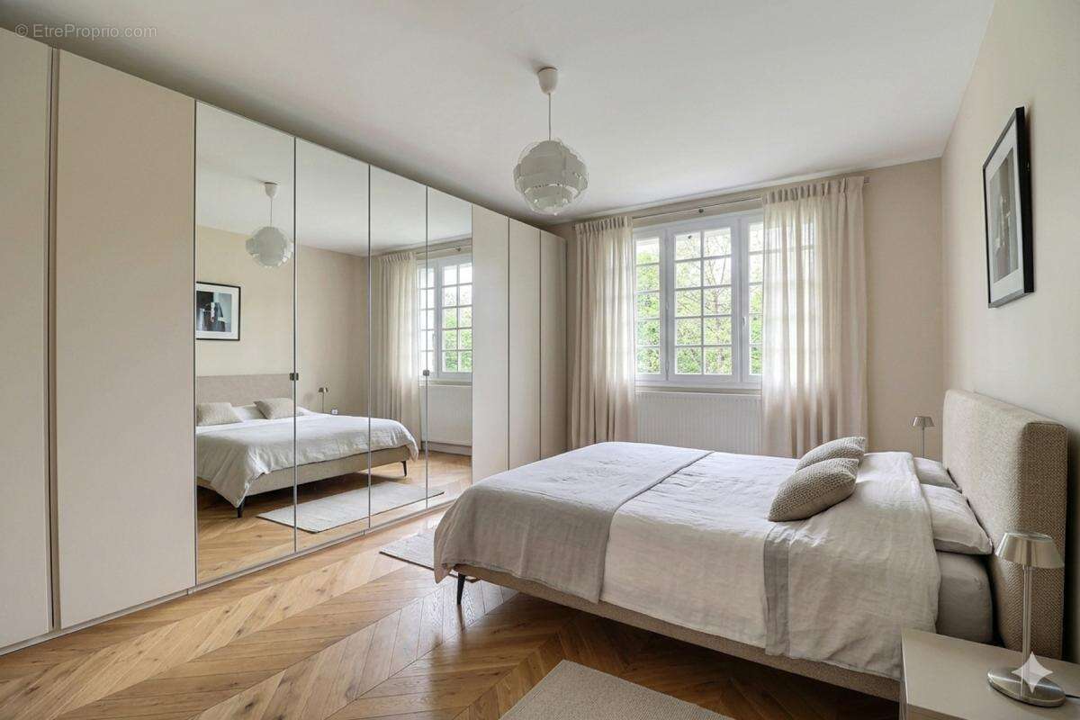 Maison à BOUGIVAL
