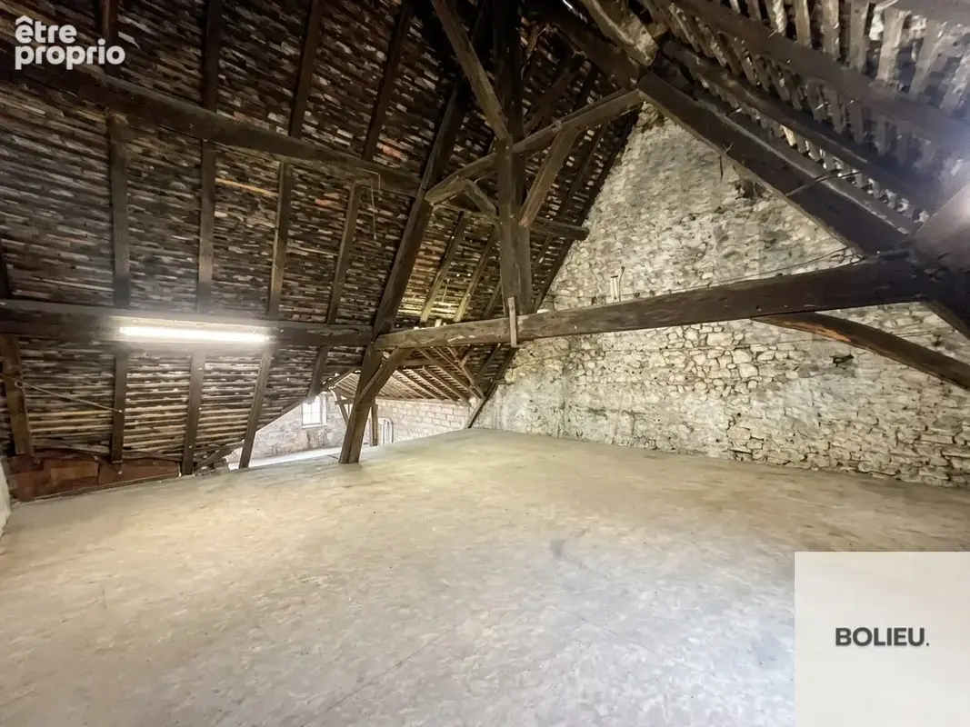 Maison de caractère -  5 chambres, grange et garage - photo 18