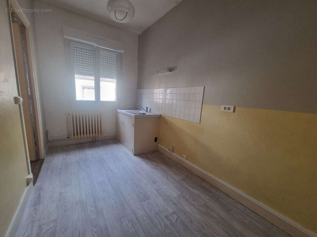 Appartement à SAINT-HILAIRE-DU-HARCOUET