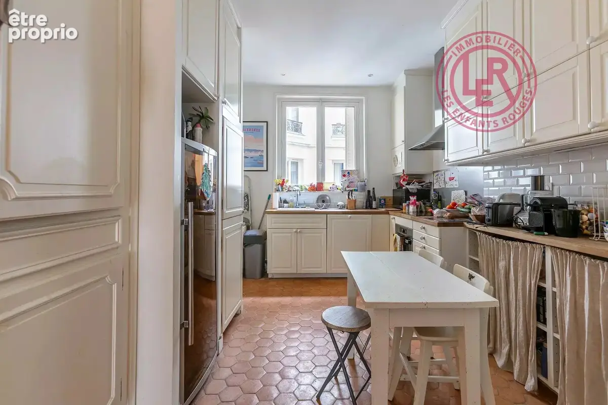 Paris 3 - Meslay - Appartement familial 3/4 chambres + chambre de service - photo 3