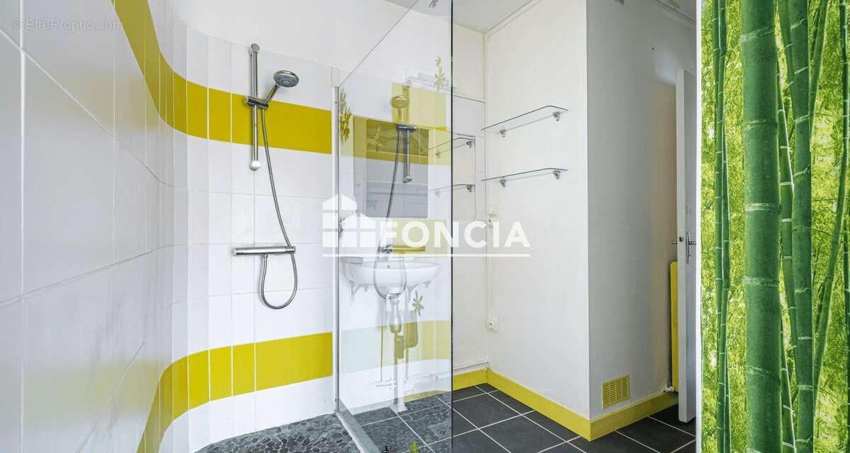 Appartement T2 plein sud avec cave et place de parking sécurisée - photo 3