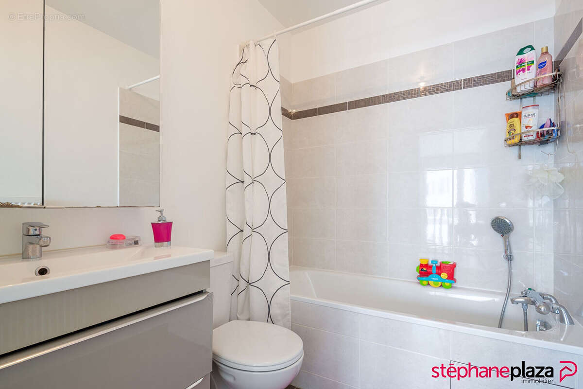 Appartement à COLOMBES