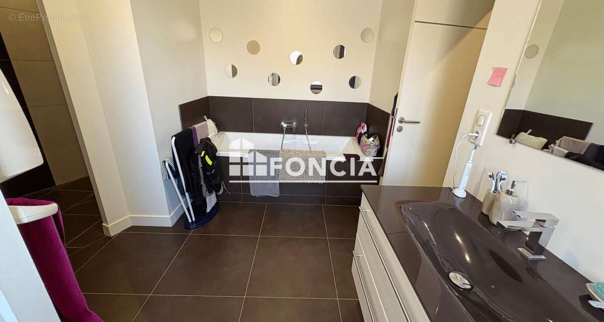 Maison 7 pieces fonsorbes a  10 minutes d'airbus - photo 8