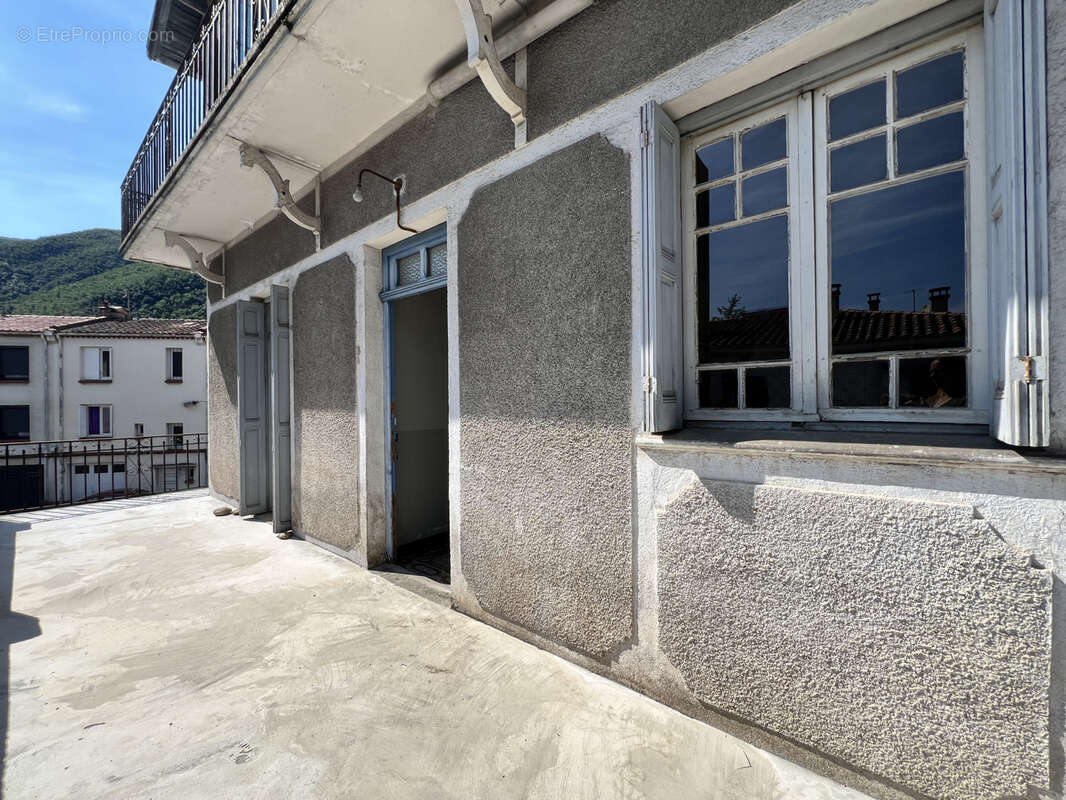 Appartement T4 avec garage exceptionnel - photo 3
