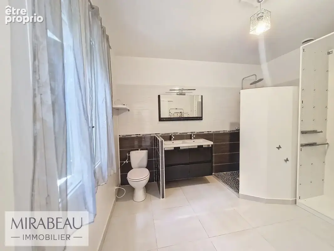Maison 6 pièces 165 m² à vendre à Mirabeau (84120) - photo 9