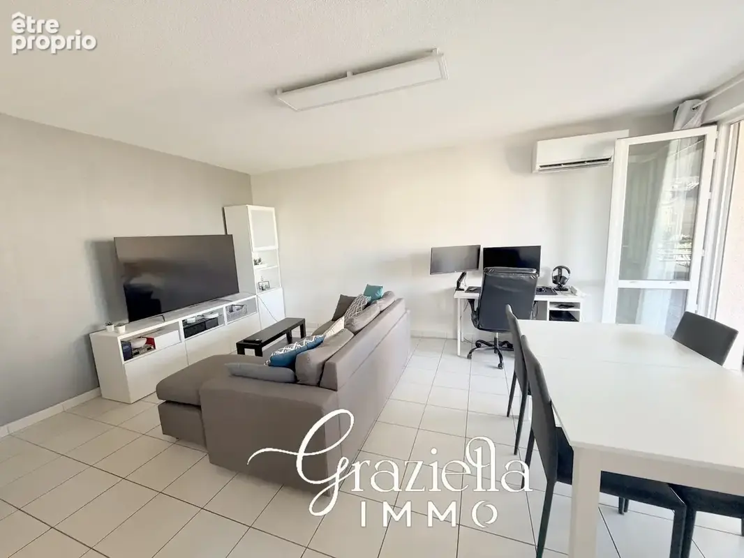 Appartement T2 avec grande terrasse et garage quartier lycées, collèges et gare - photo 5