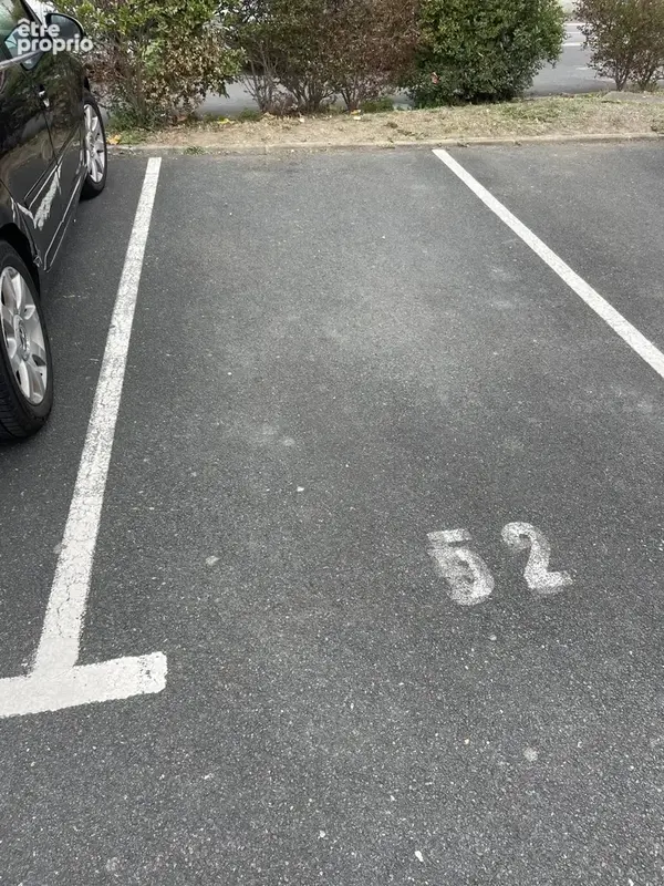 Caen rive droite   f2 avec balcon et parking - photo 6