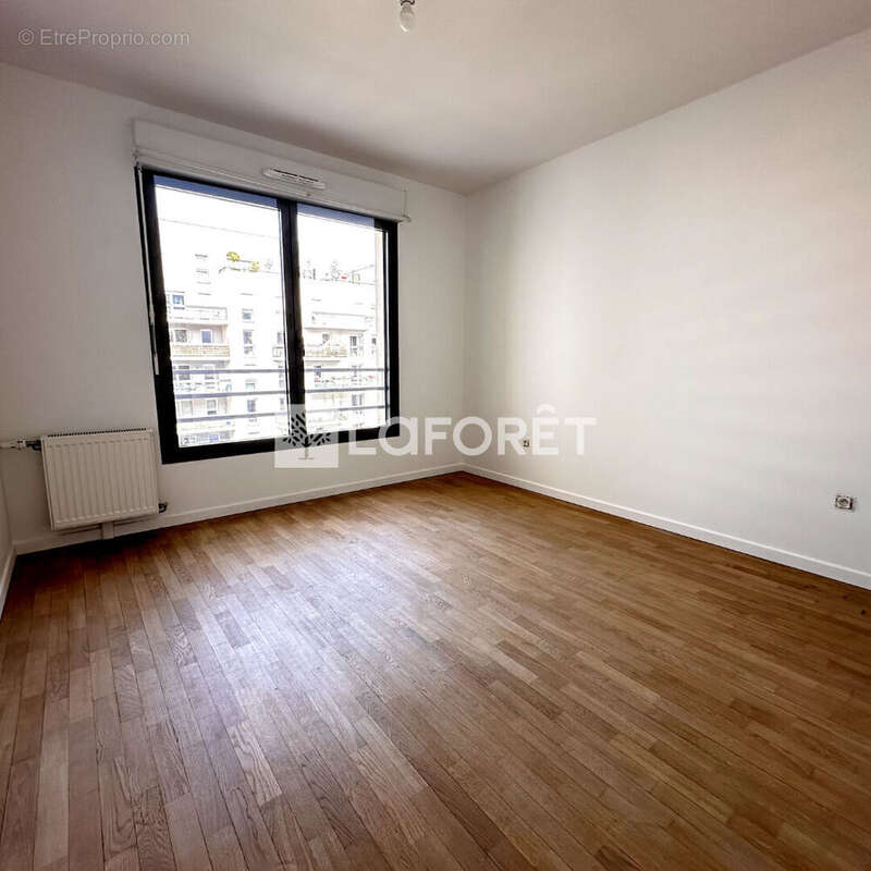 Appartement à NANTERRE