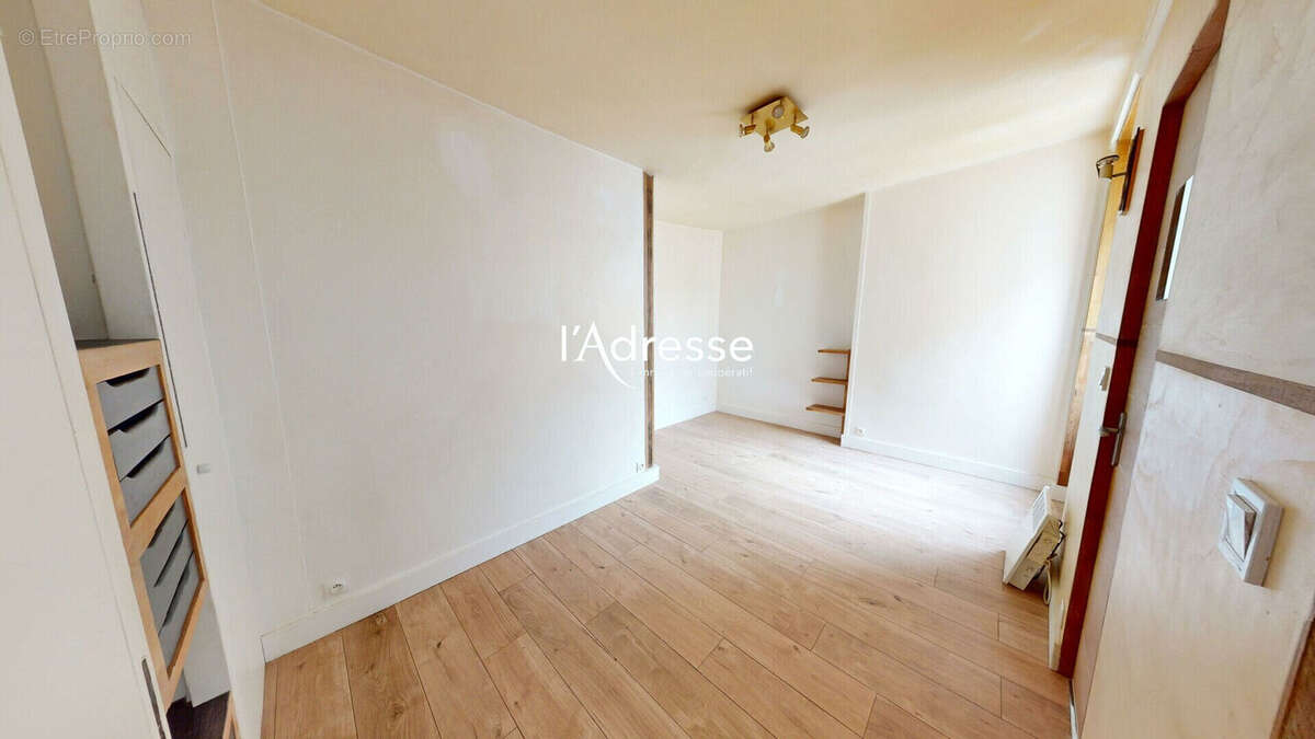 Appartement à PARIS-11E