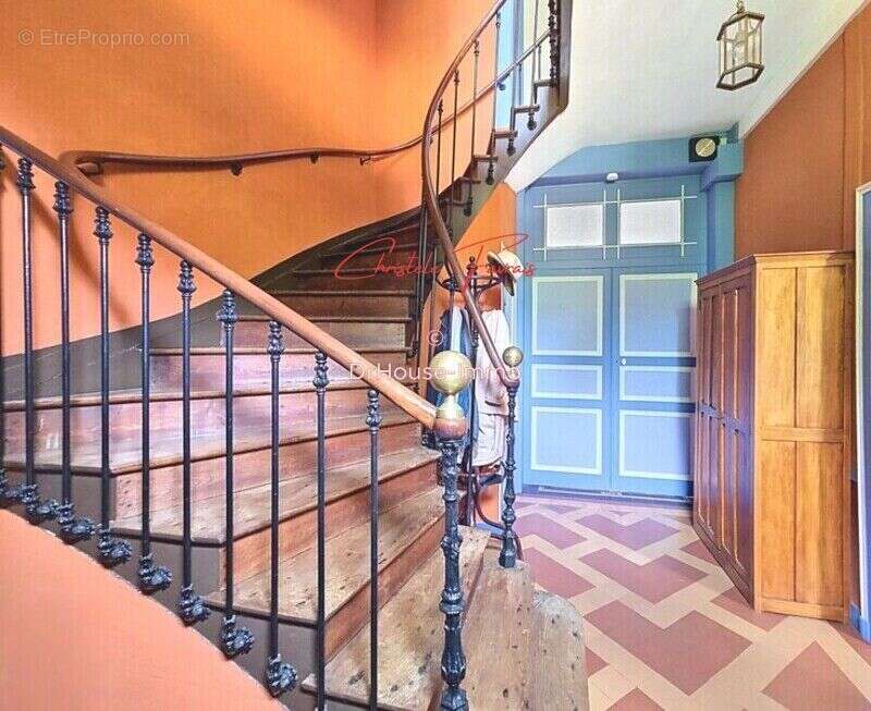 Maison à LOUVIGNE-DU-DESERT