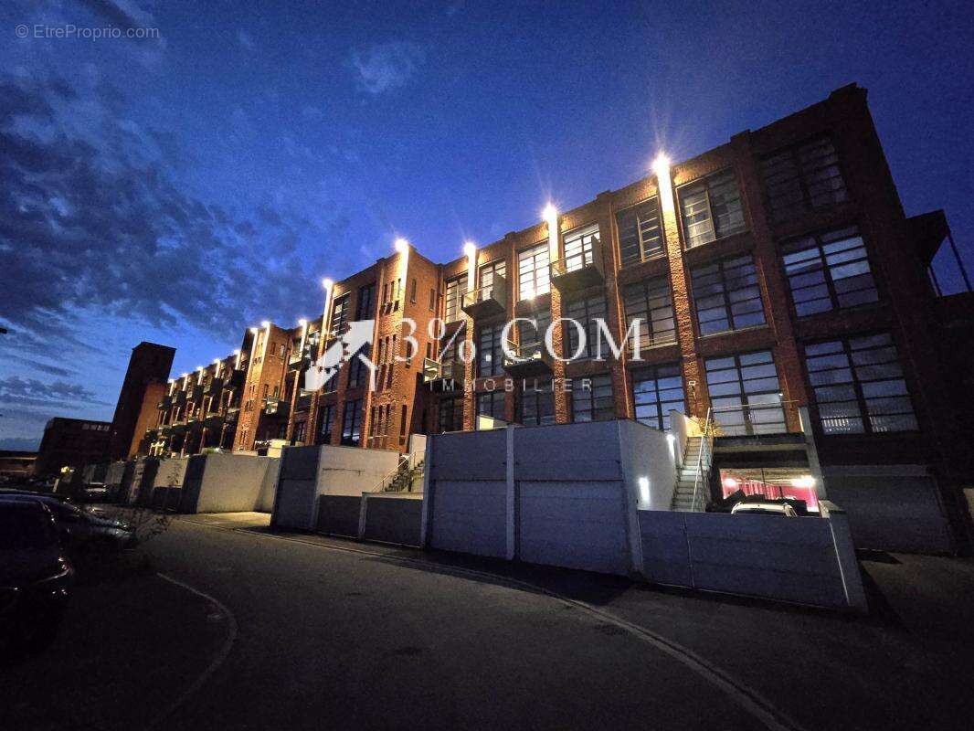 LOFT 158 m2 avec 3 CH + place de parking - photo 2