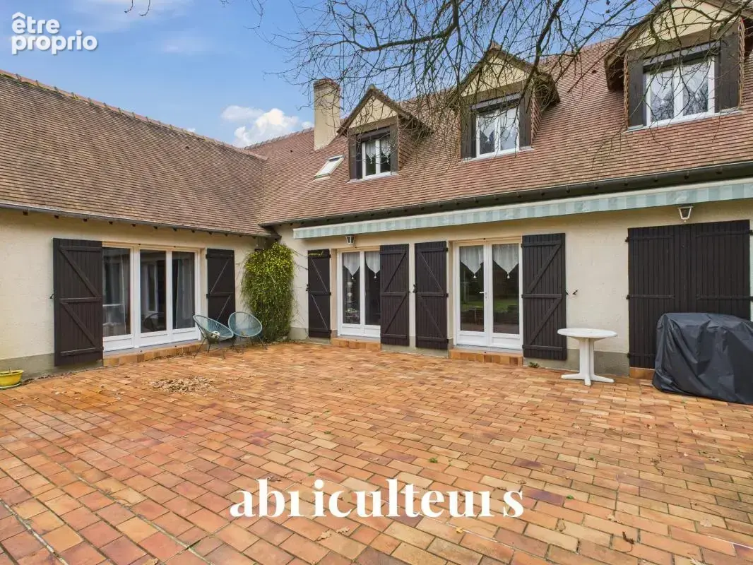 Maison avec parc arboré de 260 m² en vente à Ruaudin  (72230) - photo 18