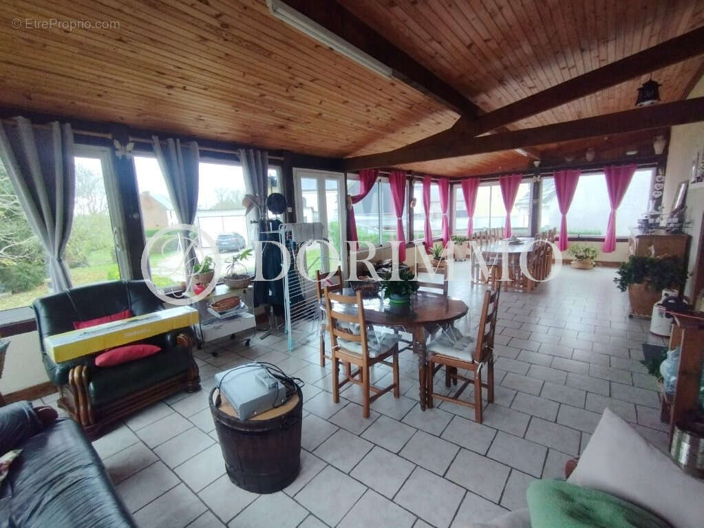 Magnifique opporunité avec très grand garage pour camping car - photo 4