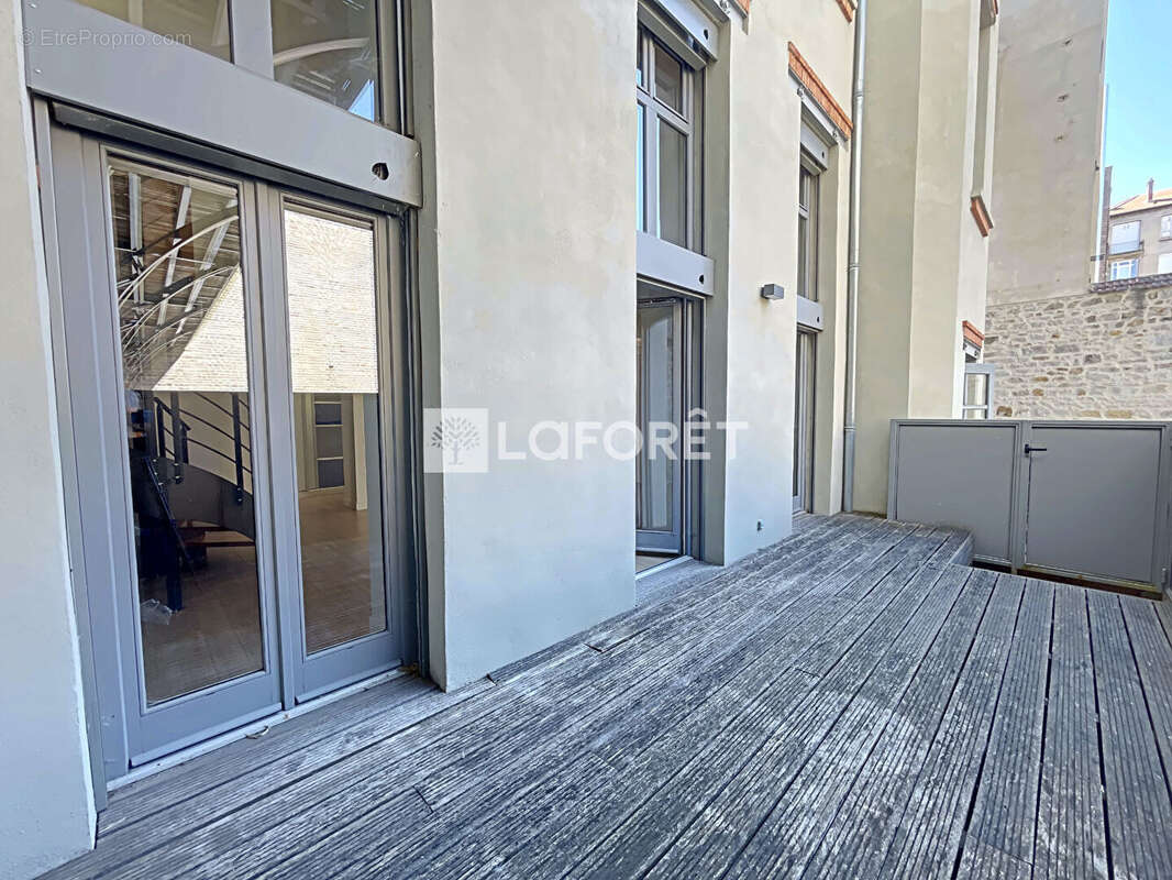 Appartement à SAINT-ETIENNE