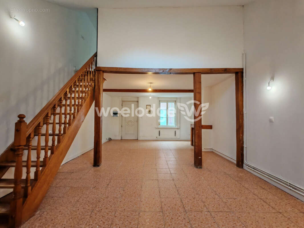 Maison à BRUAY-LA-BUISSIERE