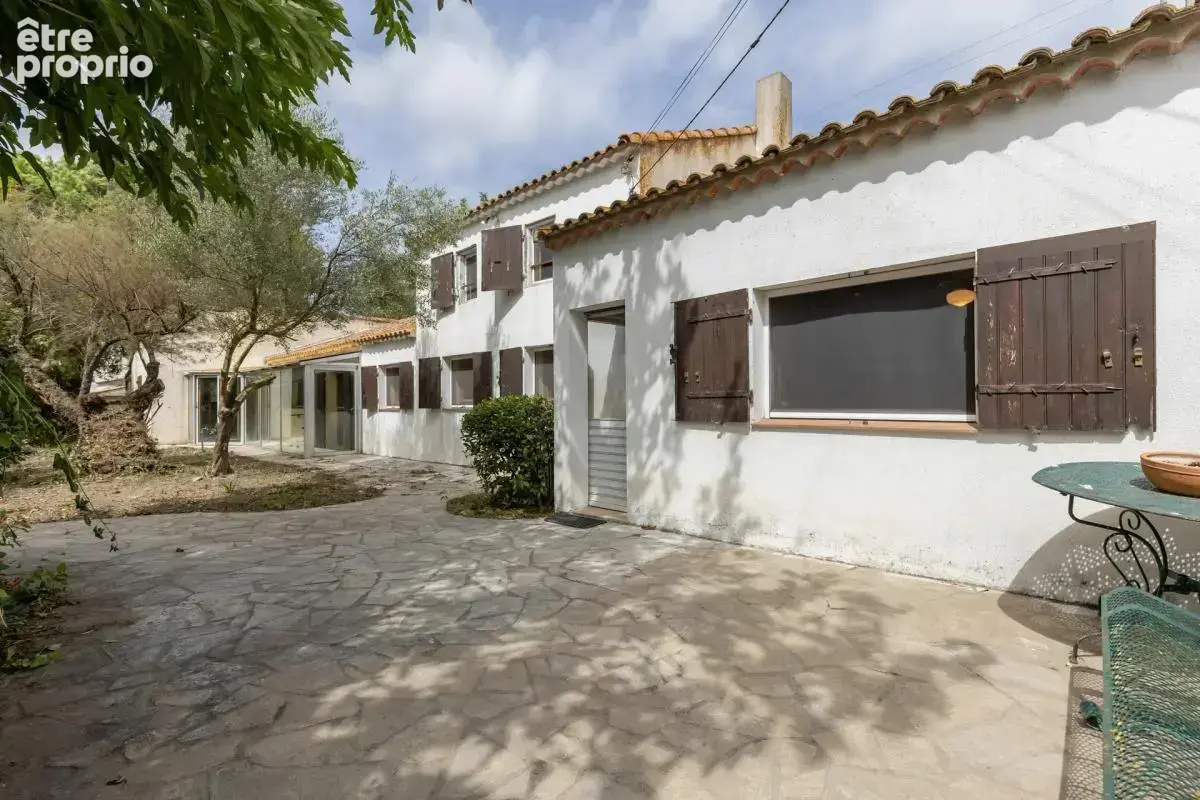 Maison de 10 pièces de 171 m² à Arles - photo 21