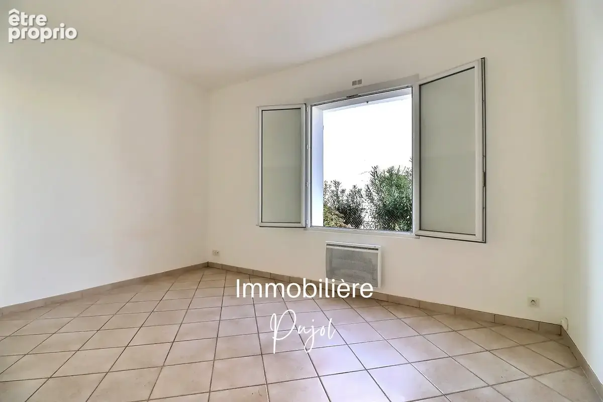 Saint Julien 13012 - T3/4 en rez de jardin avec box - photo 9