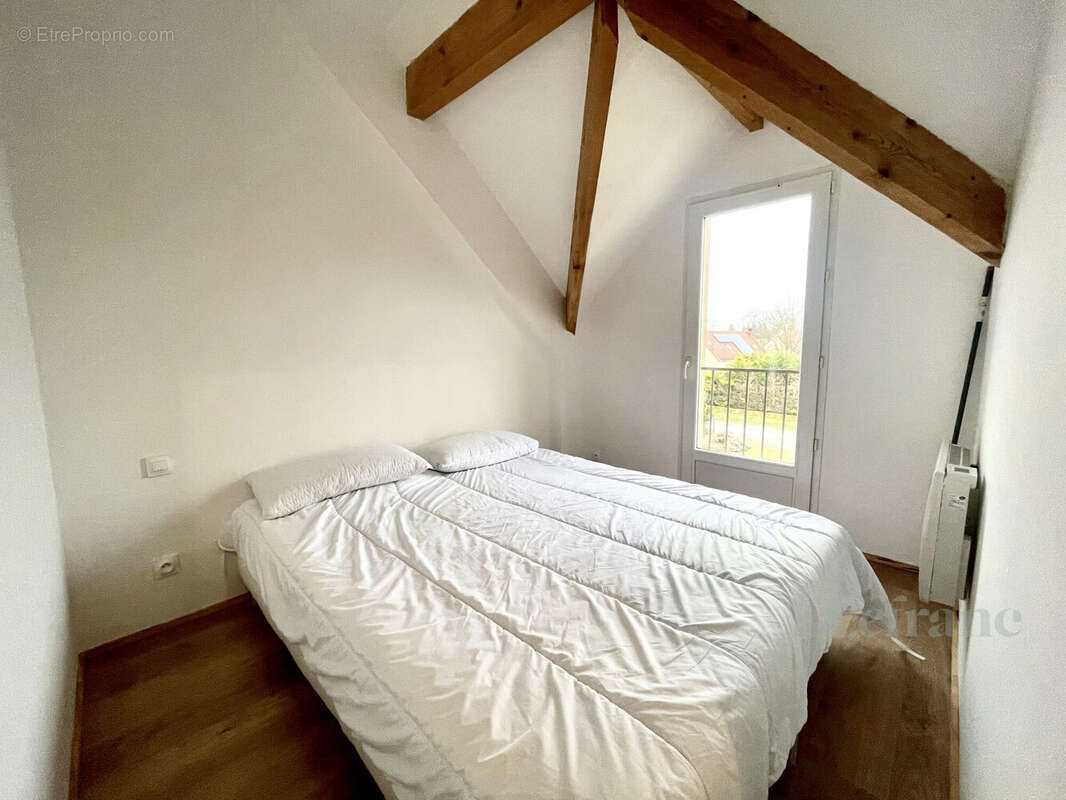 Maison à NANTEAU-SUR-ESSONNE