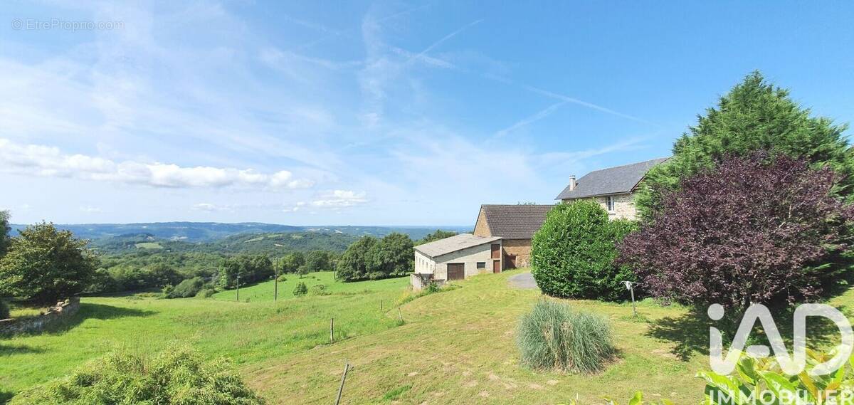 Photo 1 - Maison à PALAZINGES