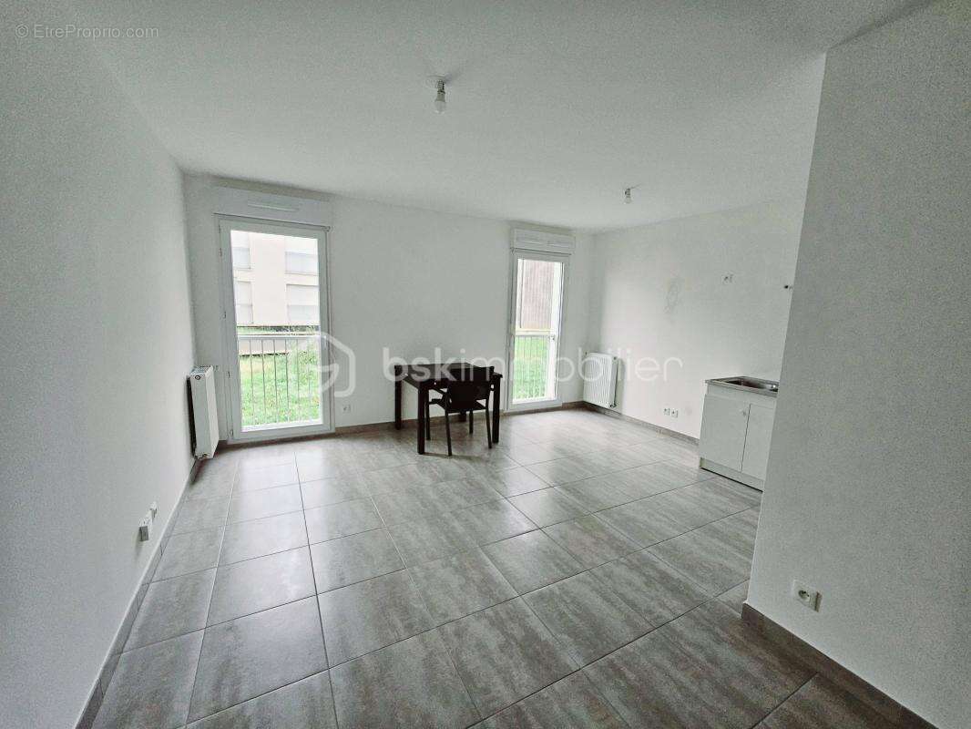 Appartement à VIGNEUX-SUR-SEINE