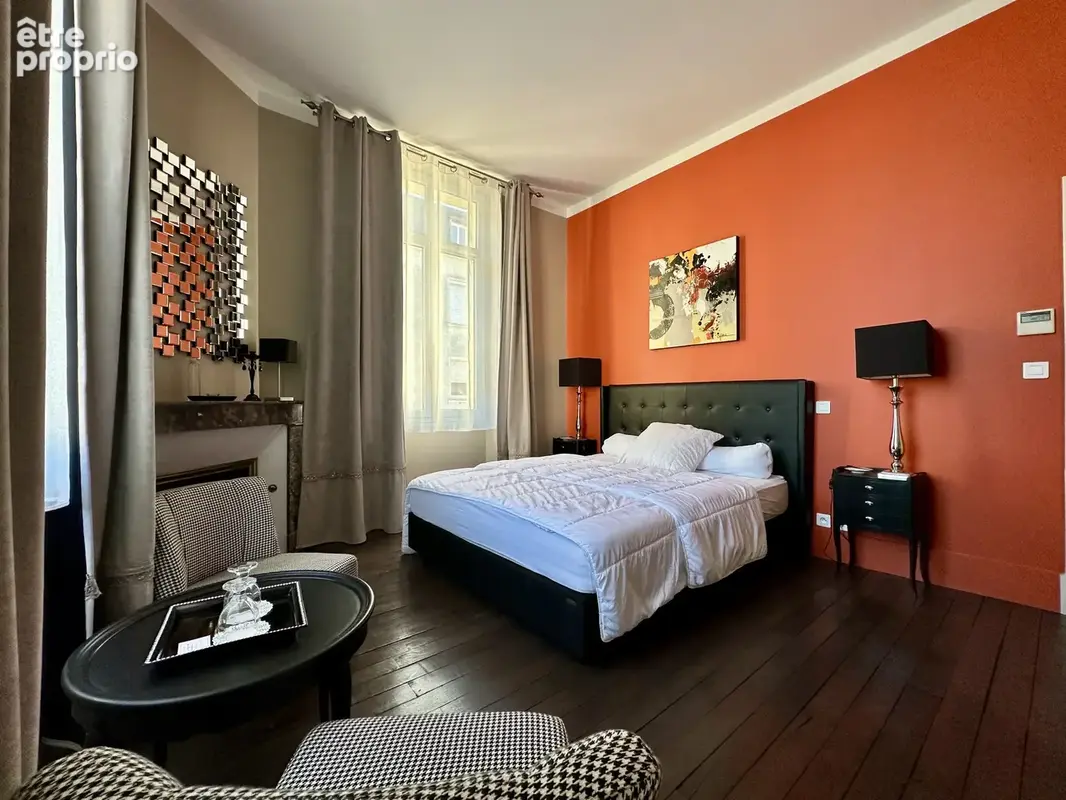 Belle maison de ville offrant 11 chambres - photo 10
