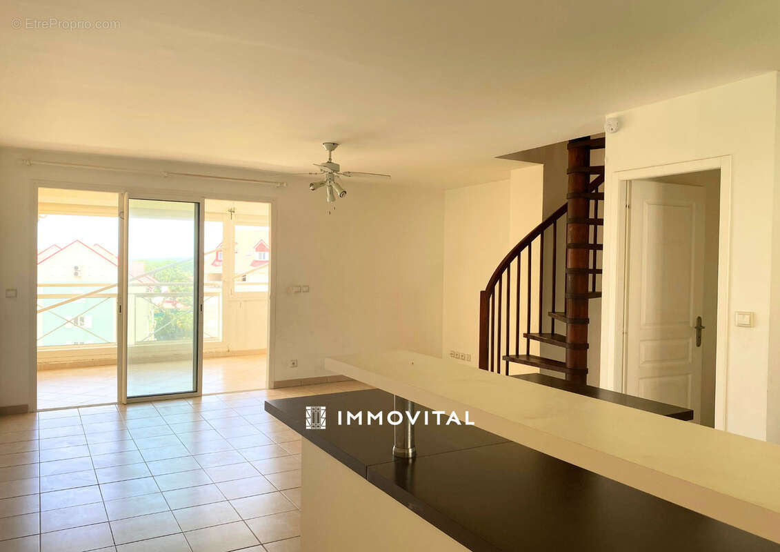 Appartement à PETIT-BOURG