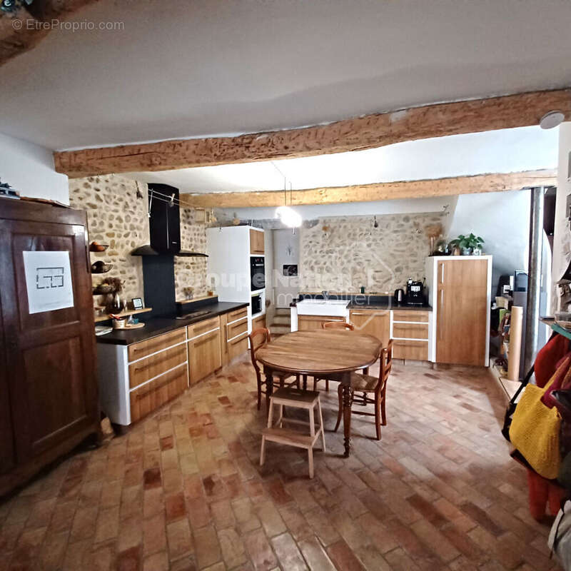 Maison à VALENSOLE