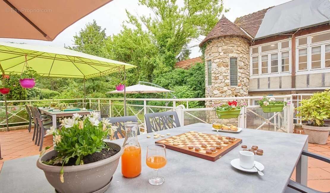 INVESTISSEMENT LOCATIF  Chézy-sur-Marne  Résidence EHPAD Les Portes de Champagne - 5,22% de rentabilité - photo 3