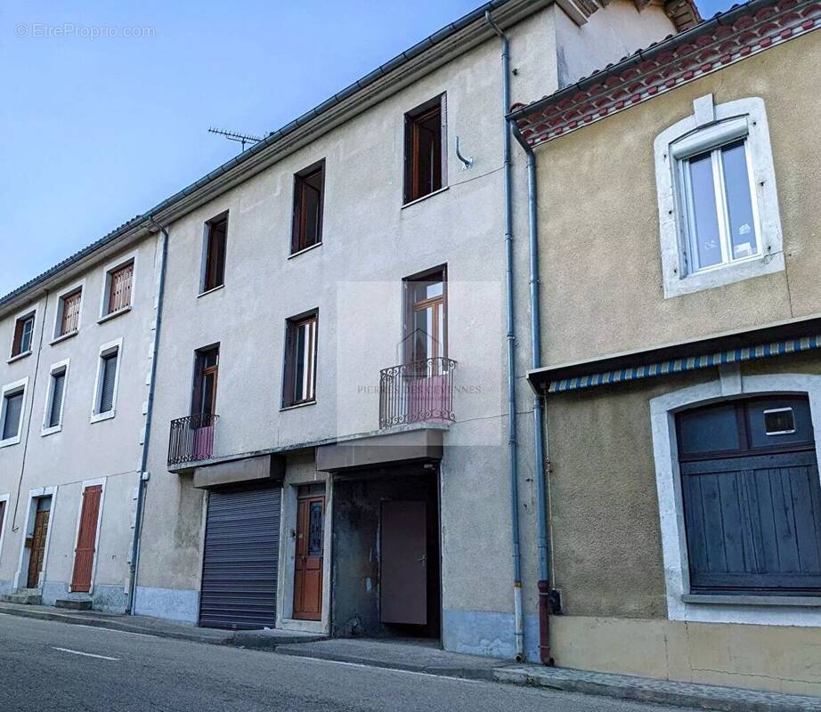 Appartement à LE COLLET-DE-DEZE