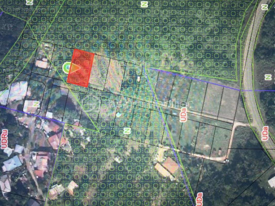 Terrain à REMIRE-MONTJOLY